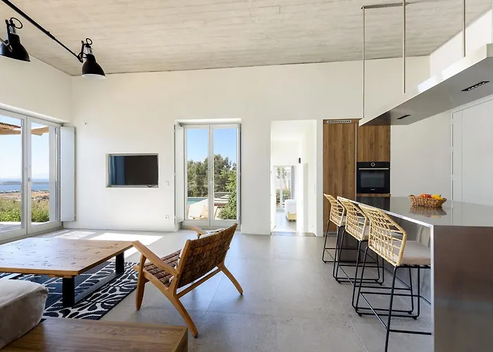 Malva Chrisi Akti (Paros)